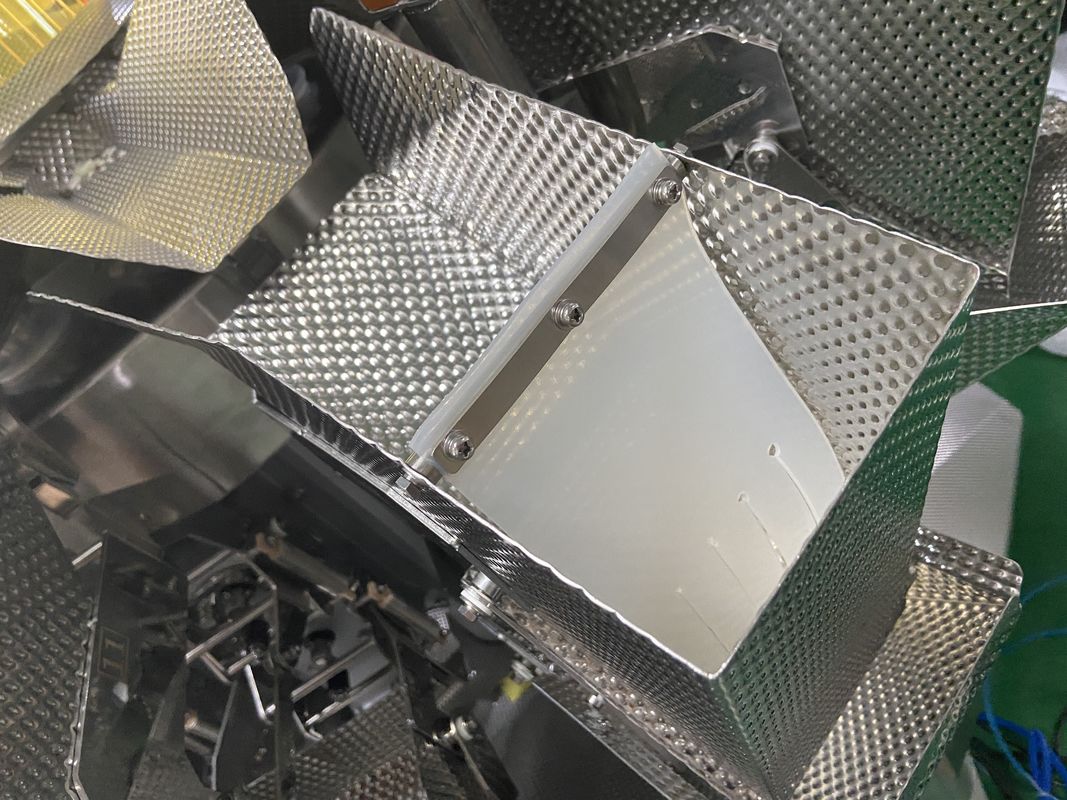 14 Hoppers Multihead Weigher Packaging Machine 0.8L 1.6L 2.5L للفواكه الهشة