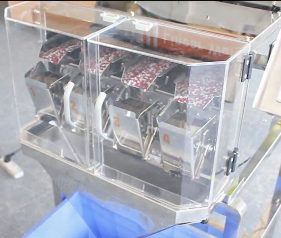 0.8KW 200g 4 رؤوس 0.5L آلة تعبئة الوزن الخطي 80 P / M