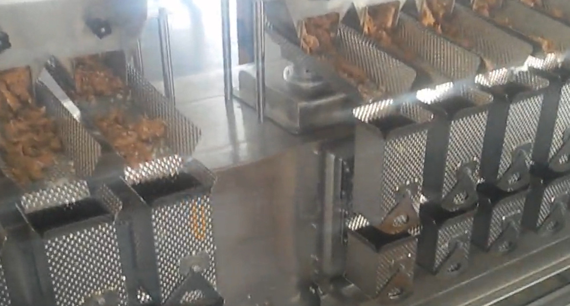 MCU Control Multi Head Weigher للحوم المطبوخة وحشو الوجبات السريعة 50 كيس / دقيقة
