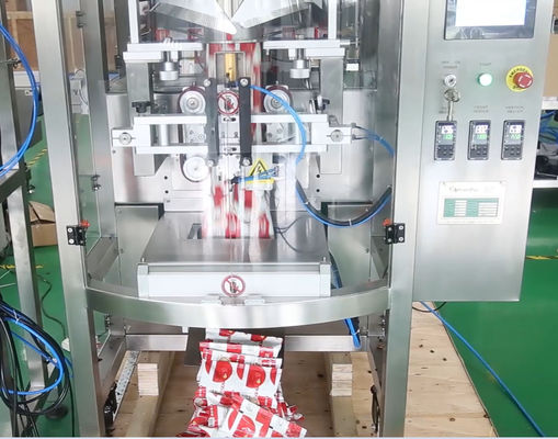 14 Mutihead Weigher VFFS Packaging Machine السلطانية نوع مصعد للفواكه المجمدة حبوب الشوكولاته